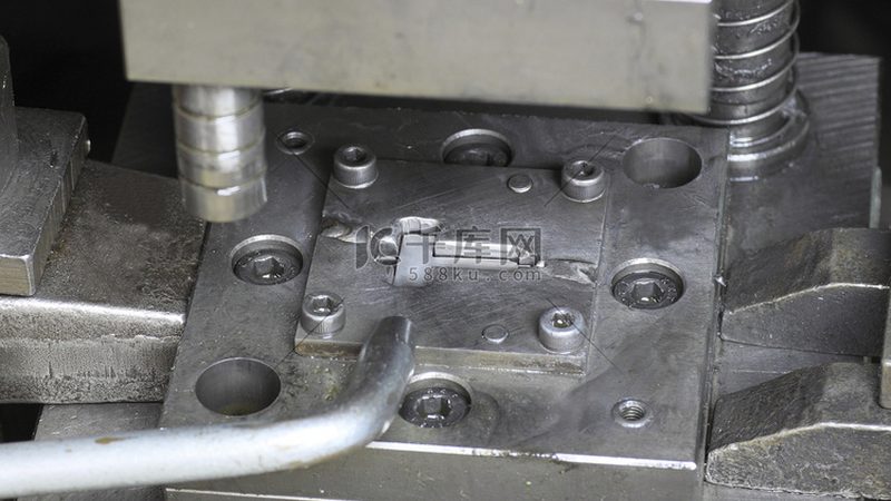 硅胶模具材料选购：如何避免常见误区**